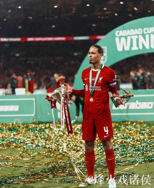 欧冠-范戴克致命失误 利物浦主场不敌埃因霍温