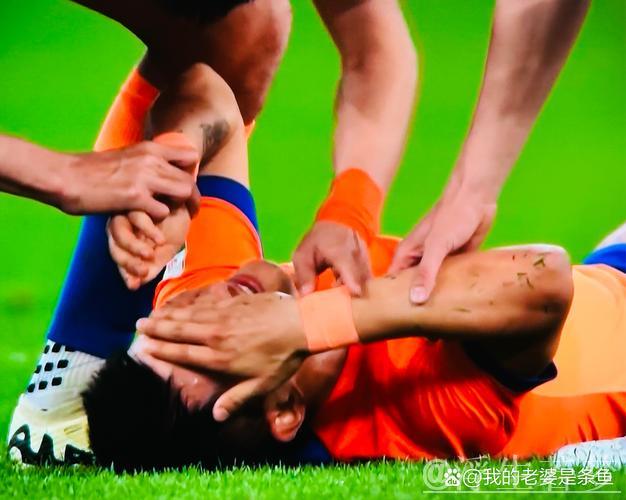 费利佩抓住山东泰山失误机会上演精彩抽射